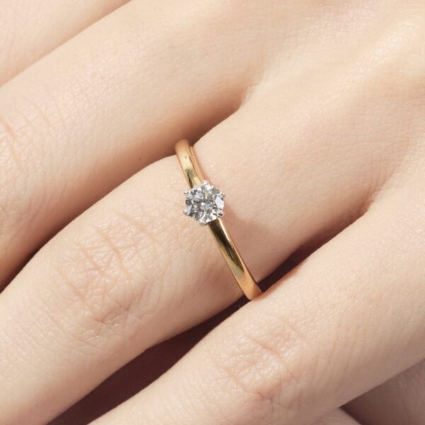 Anillo de Compromiso Solitario de 0.30 carat