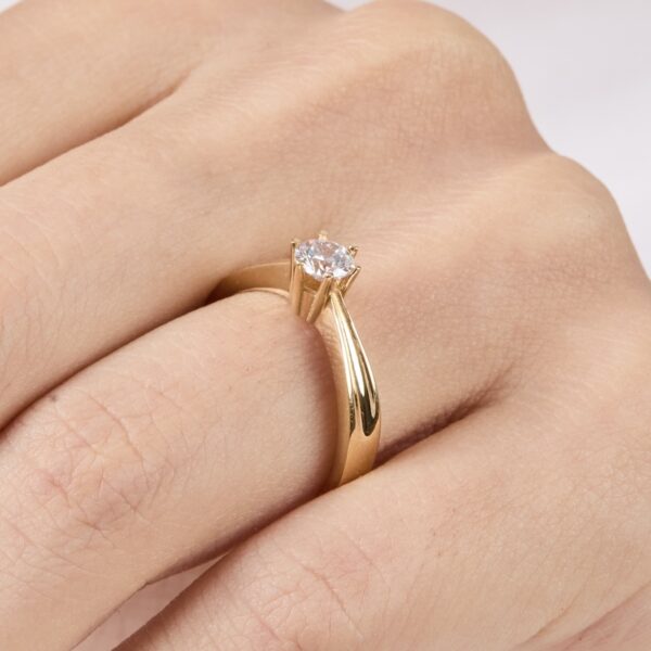 anillo de compromiso