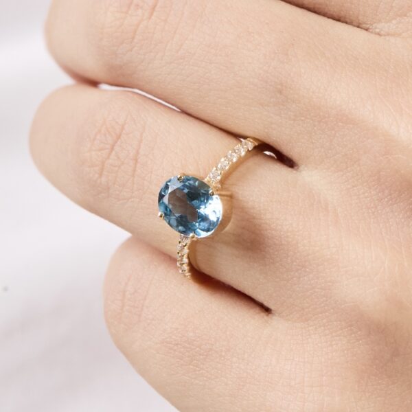 Anillo de Compromiso con Topacio London Blue (AG10)