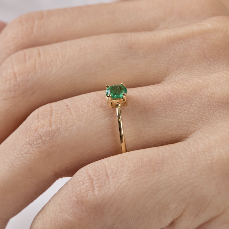 Anillo Anna Esmeralda Natural Oval - Imagen 3
