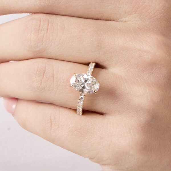 Anillo de Compromiso Oval de 2.50 carat - ADLAB10