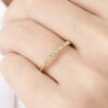 anillo de oro con diamantes