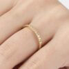 anillo de oro con diamantes